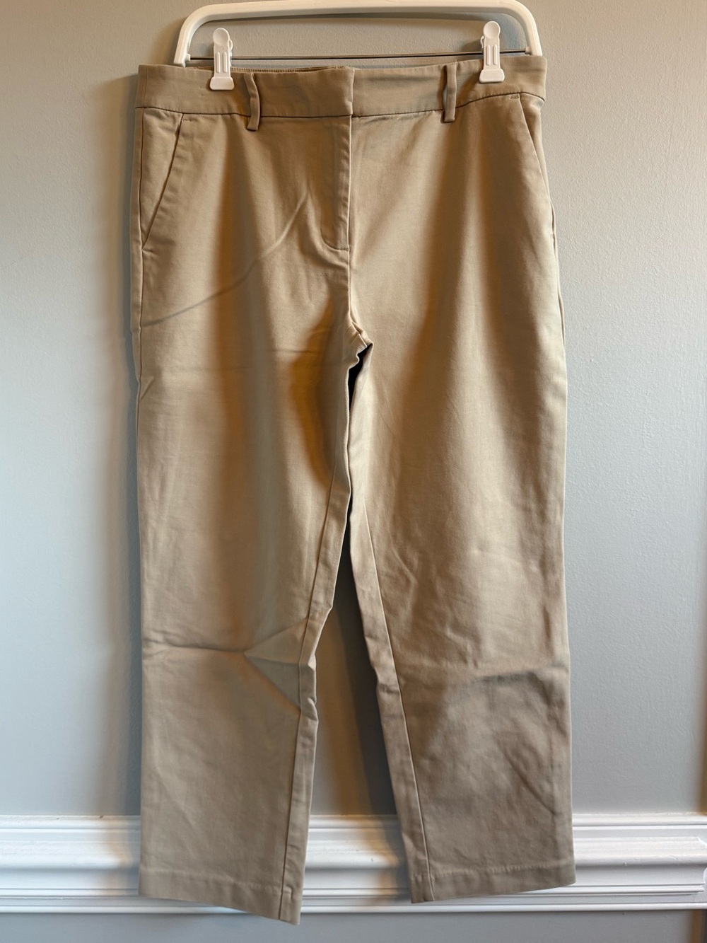 LOFT Riviera slim pant, 8, khaki, EUC